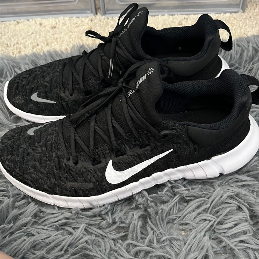 Nike free 5.0 shoes